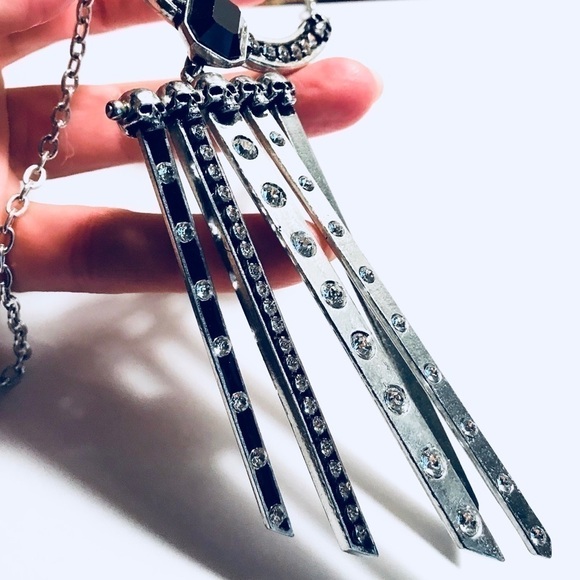 Gothic Art Deco Skull Swarovski Crystal Necklace - Picture 1 of 8